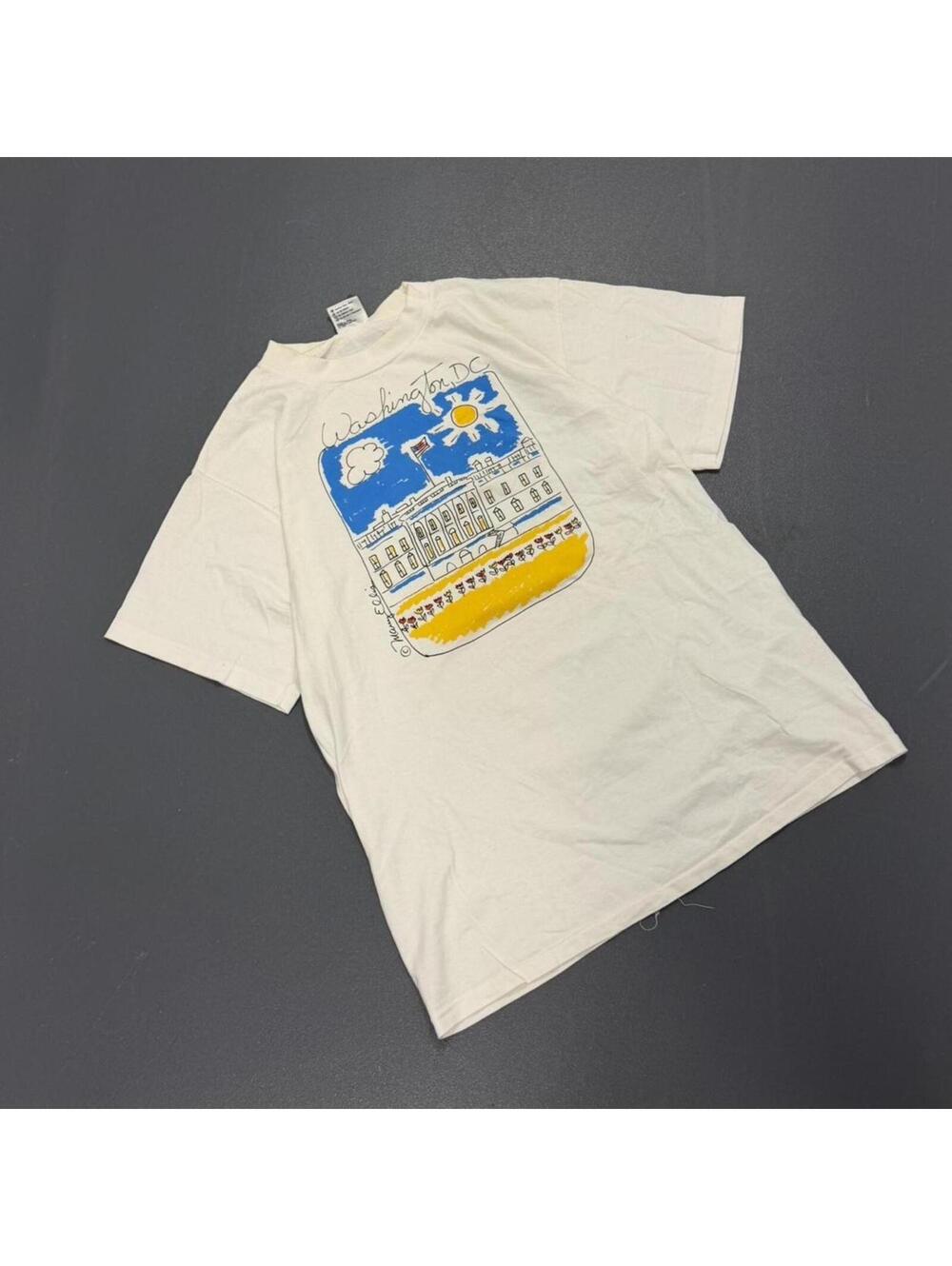 Men's White and Cream Tshirt